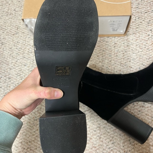 Urban Outfitters Black Platform Shoes - Picture 6 of 7